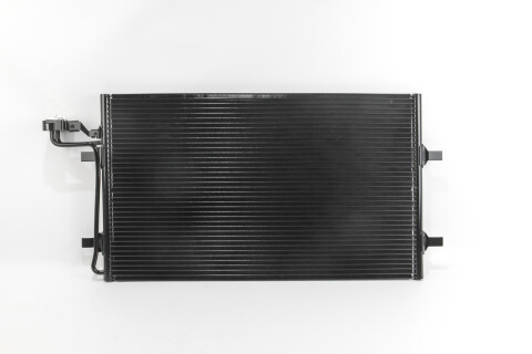 Радиатор кондиционера VOLVO C30/S40/V50 1.6-2.0 04-12 Радиатор кондиционера VOLVO C30/S40/V50 1.6-2.0 04-12