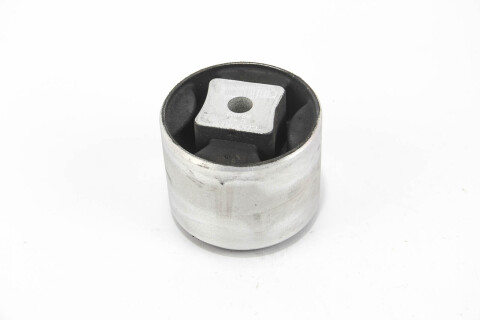 Подушка двигуна задня Vito (638) OM611 99-03 Подушка двигуна задня Vito (638) OM611 99-03