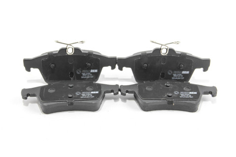 Тормозные колодки зад. Connect/Focus II//Citroen C5/Saab 9-3 01- (ATE) Тормозные колодки зад. Connect/Focus II//Citroen C5/Saab 9-3 01- (ATE)