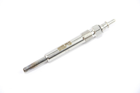 Свеча накаливания 2.0-2.5D MB W124 93-95/W202 93-00/W210 95-02 (11.5V) Свеча накаливания 2.0-2.5D MB W124 93-95/W202 93-00/W210 95-02 (11.5V)