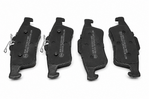 Тормозные задние колодки Ford Focus II 04-11, Opel Astra H 04-14, C-Max 03-10 Тормозные задние колодки Ford Focus II 04-11, Opel Astra H 04-14, C-Max 03-10