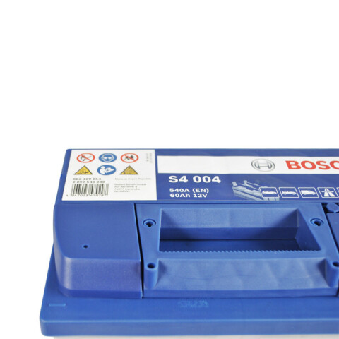 Акумулятор Bosch S4 004 60Ah 540A 12V +R