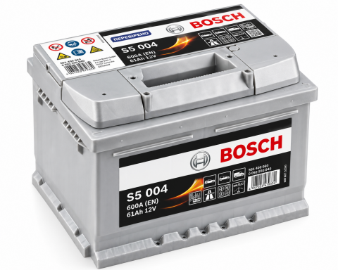 Акумулятор Bosch S5 004 61Ah 600A 12V +R