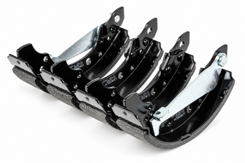 Колодки тормозные задние барабанные Chery Amulet 03-10, VW Golf III 91-97, Passat B3/B4 88-97