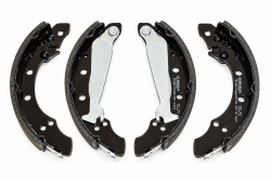 Колодки гальмівні задні барабанні Chery Amulet 03–10, VW Golf III 91–97, Passat B3/B4 88–97 Колодки гальмівні задні барабанні Chery Amulet 03–10, VW Golf III 91–97, Passat B3/B4 88–97