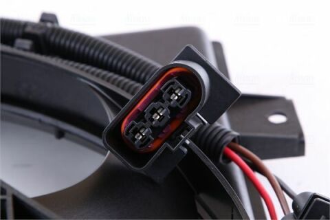 Вентилятор радіатора BEETLE 98-, AUDI, SEAT, SKODA VW