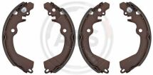 Тормозные колодки зад. Carisma/Colt/Lancer/Galant/Space Star/Space Runner/Mirage 91-06