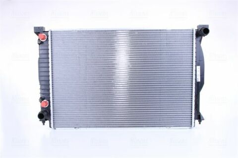Радиатор AUDI A 4 S 4 (B6, B7) (00-) S4 - 4.2 i Радиатор AUDI A 4 S 4 (B6, B7) (00-) S4 - 4.2 i