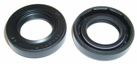 Сальник штока кулисы КПП VW Caddy/Golf II/III/IV (18x30x7) Сальник штока кулисы КПП VW Caddy/Golf II/III/IV (18x30x7)