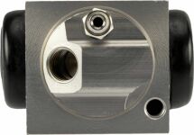 Рабочий тормозной цилиндр (задний, правый) Renault Duster I (4x4) Рабочий тормозной цилиндр (задний, правый) Renault Duster I (4x4)