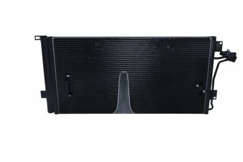 Радіатор кондиціонера Audi Q7/Porsche Cayenne/VW Touareg 2.5D/6.0 02-15