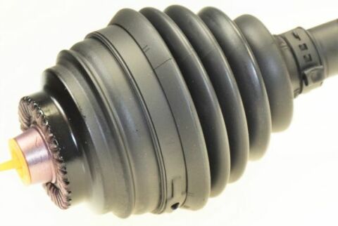 Приводной вал