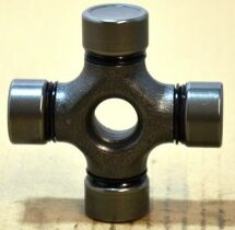 Хрестовина кардана