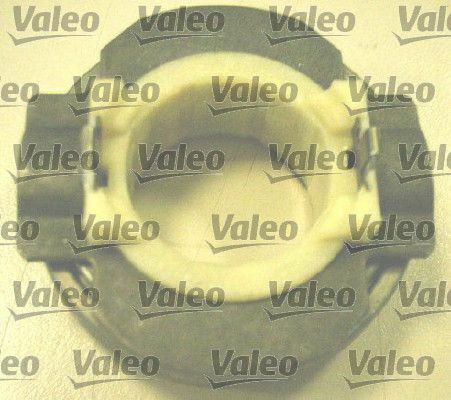 Комплект зчеплення Skoda Octavia/VW Golf III/IV 1.6TDI/1.9TDI/1.8T 95- (d=228mm) z=28 (+вижимний) Комплект зчеплення Skoda Octavia/VW Golf III/IV 1.6TDI/1.9TDI/1.8T 95- (d=228mm) z=28 (+вижимний)