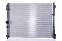 Радіатор охолодження двигуна First Fit