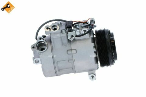 Компресор кондиціонера BMW 5 (F10/F11)/7 (F01/F02/F03/F04)/X5 (E70)/X6 (E71/E72) 3.0D N57 08-17