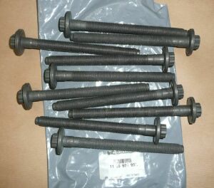 Болти головки блоку циліндрів 1.6dCi