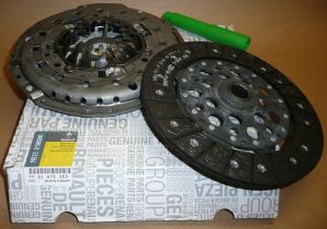 Комплект зчеплення для дувухмасового маховика 2.5dCi (135к.с.) (d=230mm)