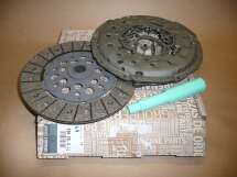 Комплект зчеплення для дувухмасового маховика 2.5dCi (135л.с.) (d=230mm) реставрація RENAULT Комплект зчеплення для дувухмасового маховика 2.5dCi (135л.с.) (d=230mm) реставрація RENAULT