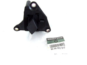 Кнопка відкривання багажника